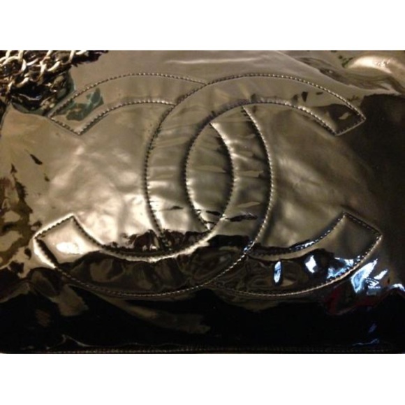 WOW POSHMARK - AUTHENTIC CHANEL SUPERMODEL EXTRA LARGE Leather Cabas Bag Tote - Picture 10 of 13